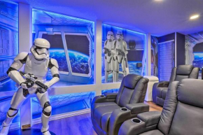 Florida Disney Star Wars Villa, Poolside Cinema